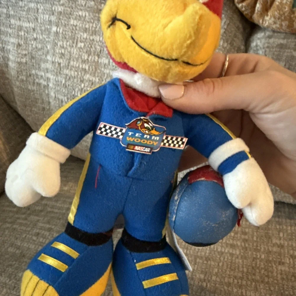 Vintage‎ 1999 Woody Woodpecker Nascar Plush by Stuffins with helmet 9